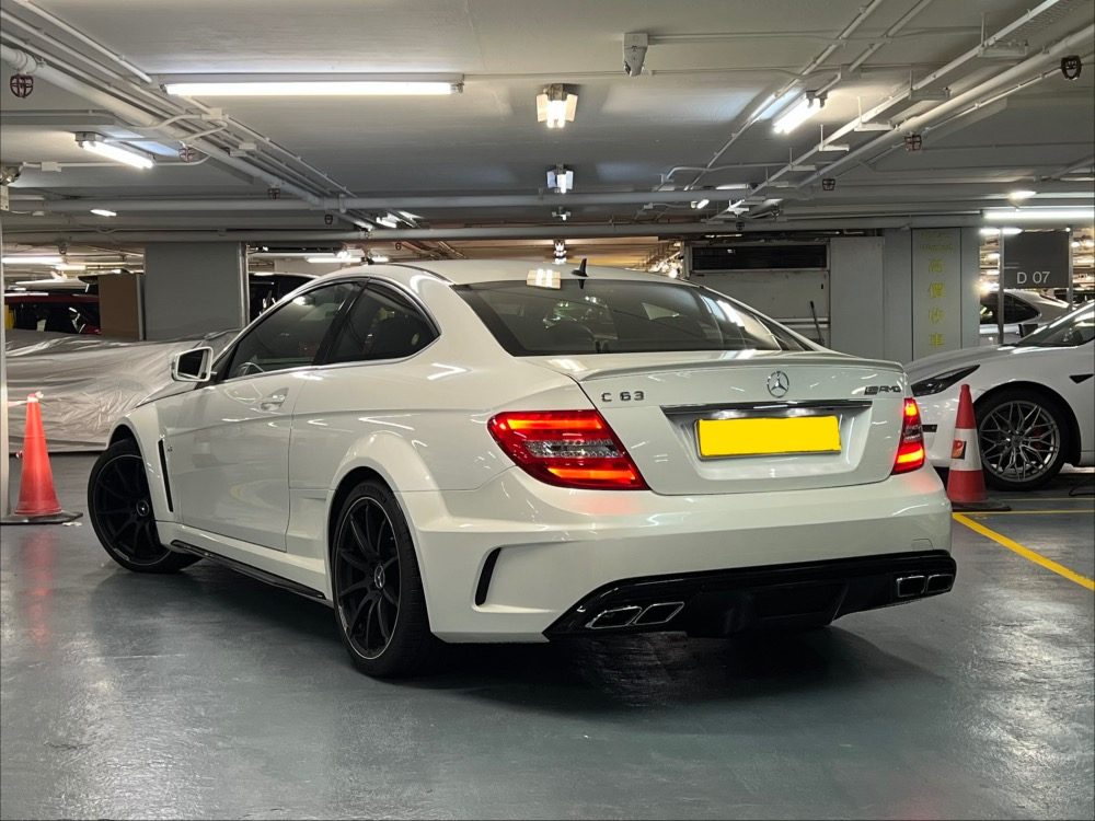 2012 平治 C63 AMG Black Series 車輛相片 2