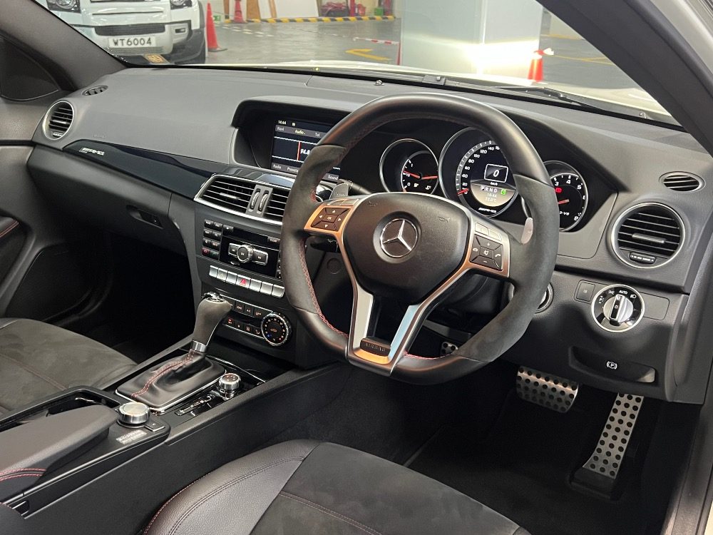 2012 平治 C63 AMG Black Series 車輛相片 3