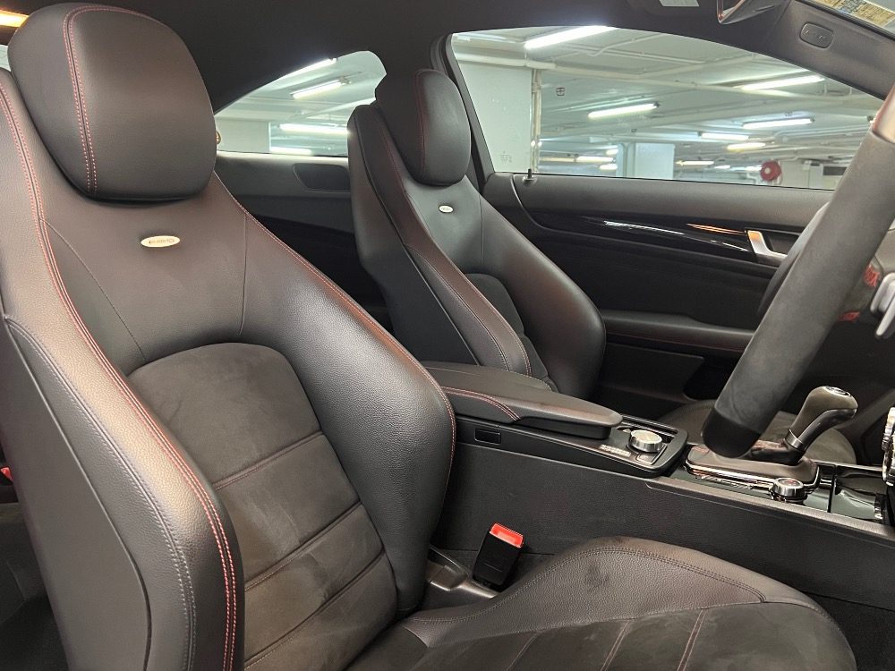 2012 平治 C63 AMG Black Series 車輛相片 4