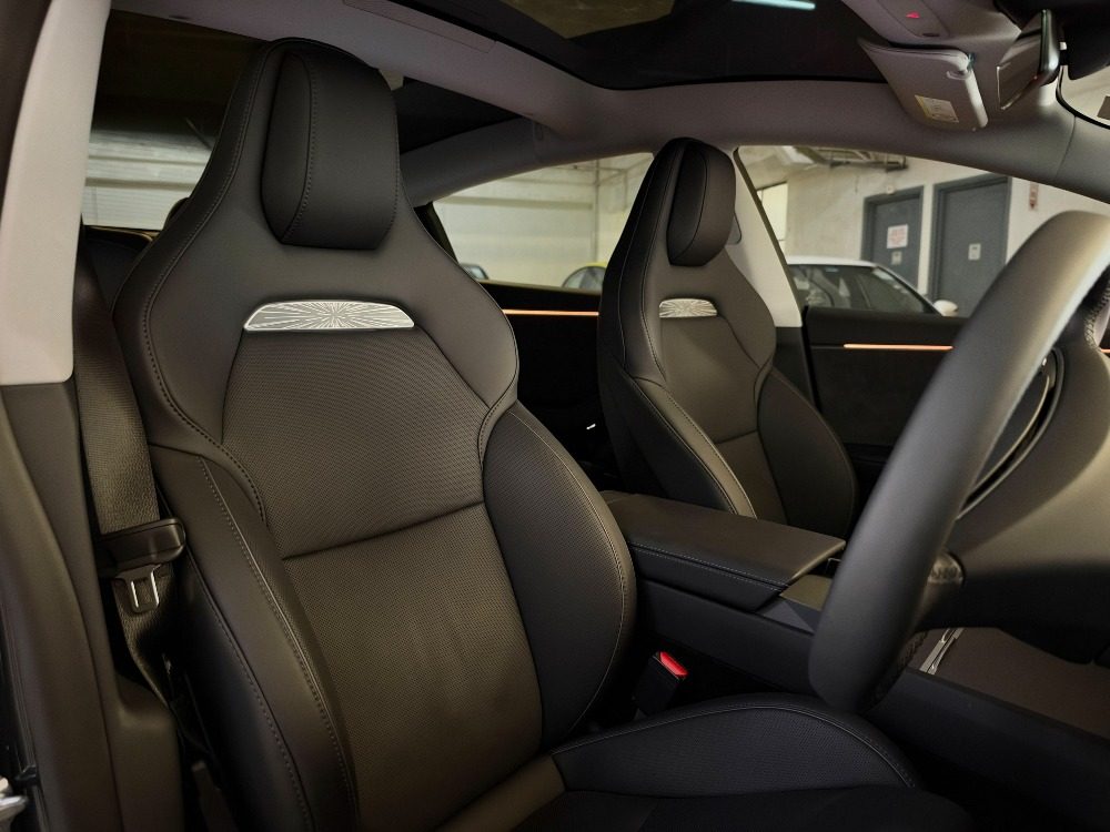 2025 特斯拉 Model 3 Performance 車輛相片 4