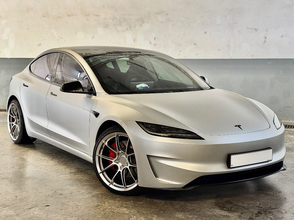 2025 特斯拉 Model 3 Performance 車輛相片 1