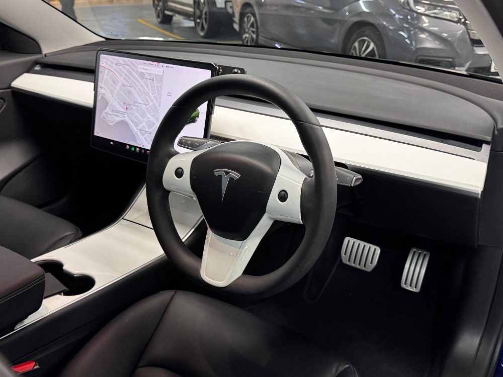 2022 特斯拉 Model 3 Performance 車輛相片 3