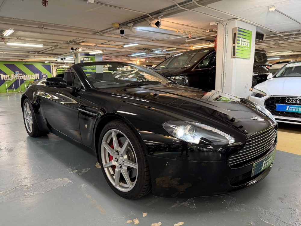 2012 阿士頓馬田 Vantage V8 Roadster 車輛相片 1