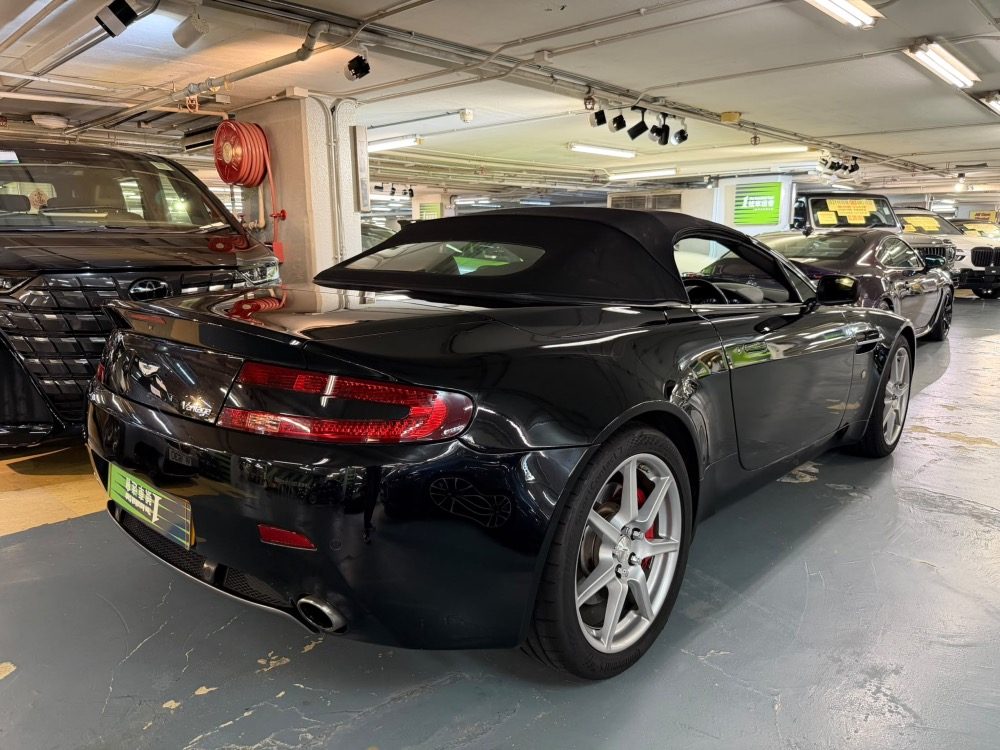 2012 阿士頓馬田 Vantage V8 Roadster 車輛相片 4